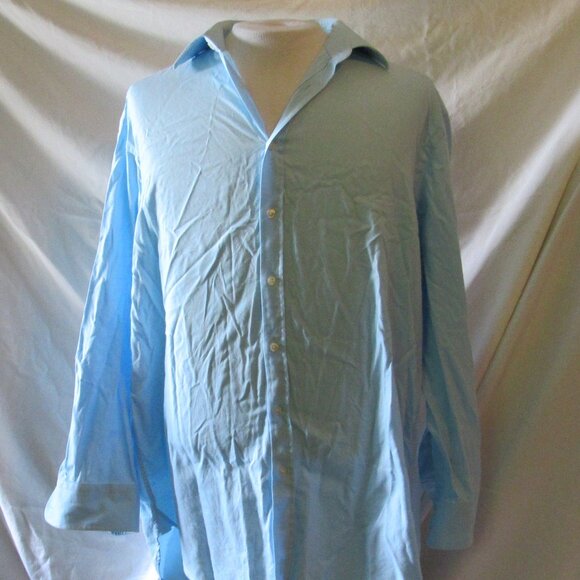 Charles Tyrwhitt Blue Herringbone Button Down Size 17/34 Classic Fit 100% Cotton - Picture 3 of 8